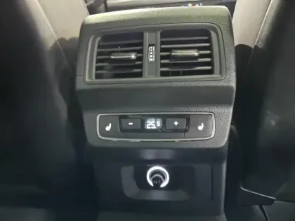 Photo 21 Audi Q5  55 TFSI e 367 S tronic 7 Quattro