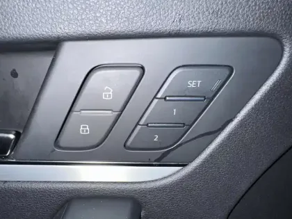 Photo 24 Audi Q5  55 TFSI e 367 S tronic 7 Quattro