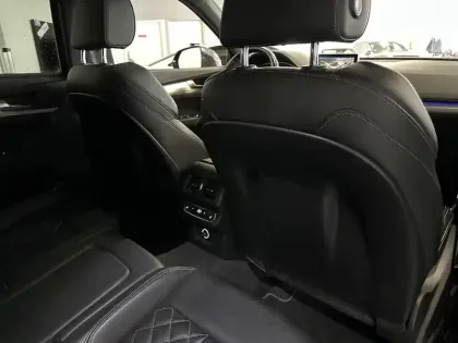 Photo 23 Audi Q5  55 TFSI e 367 S tronic 7 Quattro