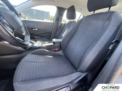 Photo 8 Peugeot 208  Electrique 50 kWh 136ch