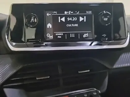 Photo 90 Peugeot 208  PureTech 75 S&S BVM5