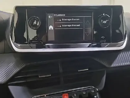 Photo 93 Peugeot 208  PureTech 75 S&S BVM5