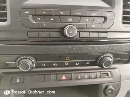 Photo 19 Peugeot Expert  Standard BlueHDi 120ch S&S BVM6