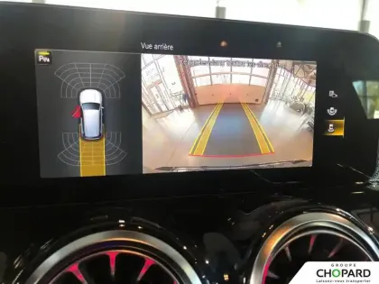 Photo 14 Mercedes GLB  200 d 8G-DCT