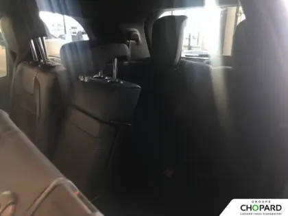 Photo 17 Mercedes GLB  200 d 8G-DCT