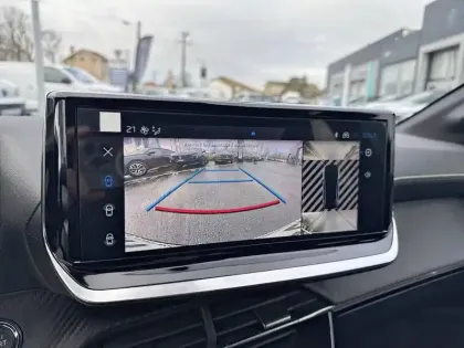 Photo 14 Peugeot 208  Hybrid 110 e-DCS6