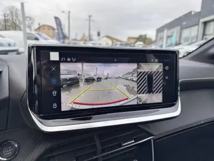 Photo 17 Peugeot 208  Hybrid 110 e-DCS6