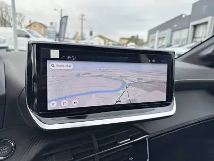 Photo 18 Peugeot 208  Hybrid 110 e-DCS6