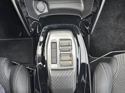 Photo 13 Peugeot 208  Hybrid 110 e-DCS6