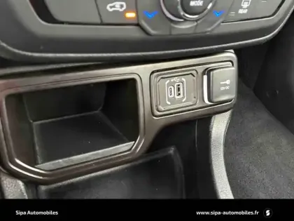 Photo 93 Jeep Renegade  1.5 Turbo T4 130 ch BVR7 e-Hybrid