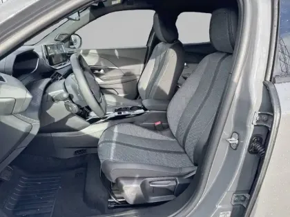 Photo 10 Peugeot 2008  Hybrid 145 e-DCS6