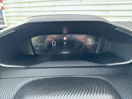 Photo 9 Peugeot 2008  Hybrid 145 e-DCS6