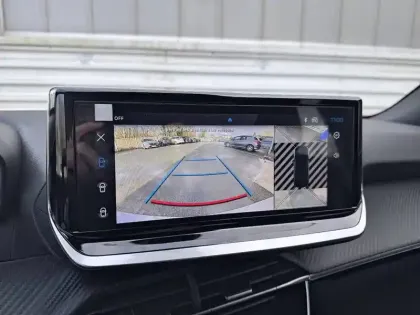 Photo 14 Peugeot 2008  Hybrid 145 e-DCS6