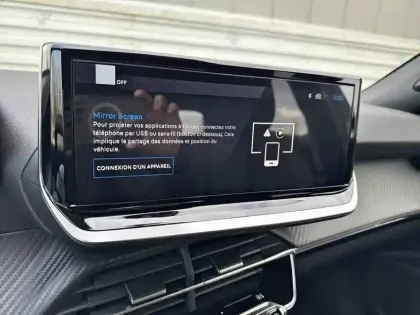 Photo 18 Peugeot 2008  Hybrid 145 e-DCS6