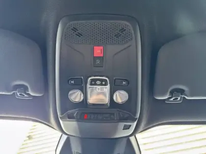 Photo 39 Peugeot 2008  Hybrid 145 e-DCS6