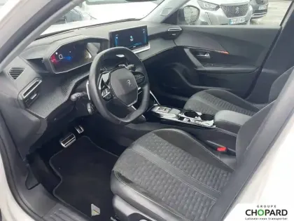 Photo 9 Peugeot 2008  PureTech 130 S&S EAT8