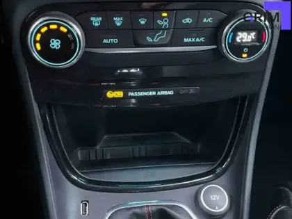 Photo 28 Ford Puma Gén. II Ph1 ST-Line X 5