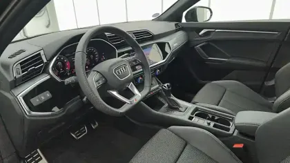 Photo 10 Audi Q3  Sportback 35 TFSI 150 ch S tronic 7