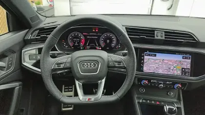 Photo 12 Audi Q3  Sportback 35 TFSI 150 ch S tronic 7