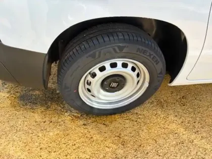 Photo 9 Fiat Doblo  FOURGON M 100 CH MANUELLE CHARGE UTILE MAJOREE DIESEL