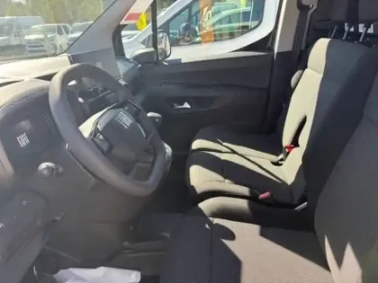 Photo 21 Fiat Doblo  FOURGON M 100 CH MANUELLE CHARGE UTILE MAJOREE DIESEL