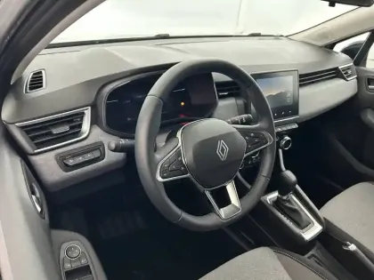Photo 9 Renault Clio  E-Tech full hybrid 145 ch GSR2
