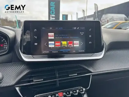 Photo 15 Peugeot 2008  BlueHDi 110 S&S BVM6