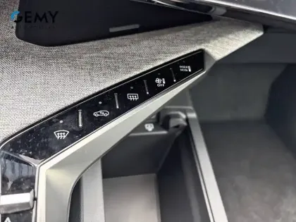 Photo 14 Peugeot 5008  Plug-in Hybrid 195 e-DCS7