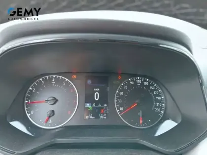 Photo 41 Renault Clio Gén. V (BJA) Ph1 NG Evolution 5