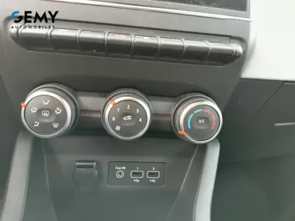 Photo 23 Renault Clio Gén. V (BJA) Ph1 NG Evolution 5