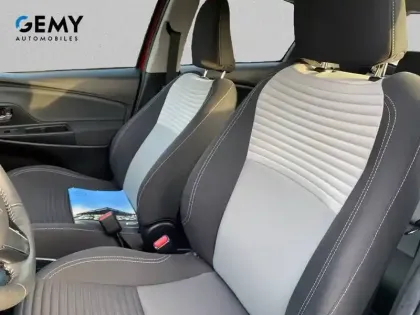 Photo 8 Toyota Yaris  Hybride 100h