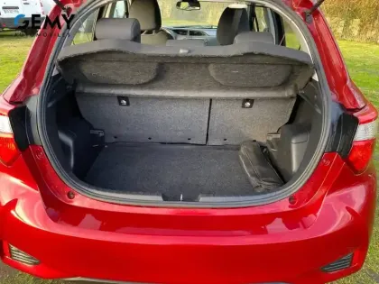 Photo 5 Toyota Yaris  Hybride 100h