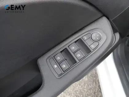 Photo 79 Renault Clio  Blue dCi 100