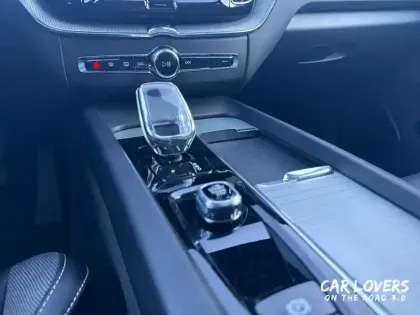 Photo 12 Volvo Xc60  T6 AWD Hybride rechargeable 253 ch+145 ch Geartronic 8