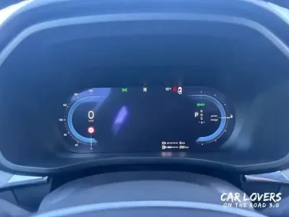 Photo 17 Volvo Xc60  T6 AWD Hybride rechargeable 253 ch+145 ch Geartronic 8