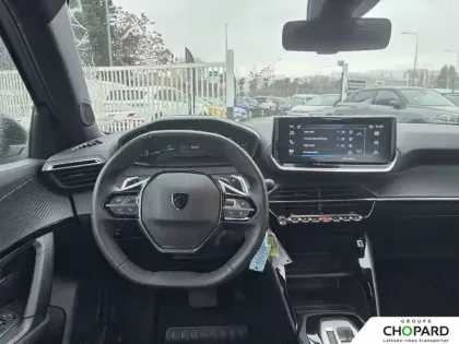 Photo 48 Peugeot 2008  Hybrid 136 e-DCS6