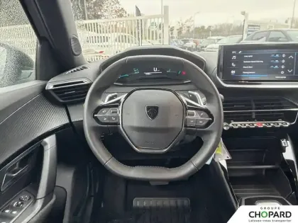 Photo 32 Peugeot 2008  Hybrid 136 e-DCS6