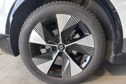 Photo 12 Renault Megane  E-Tech EV60 220 ch optimum charge