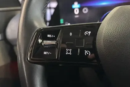 Photo 17 Renault Megane  E-Tech EV60 220 ch optimum charge