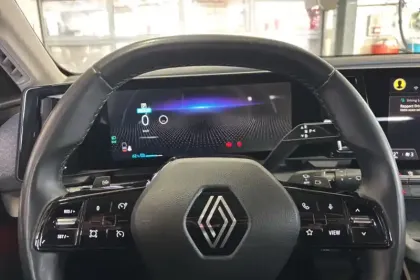 Photo 16 Renault Megane  E-Tech EV60 220 ch optimum charge