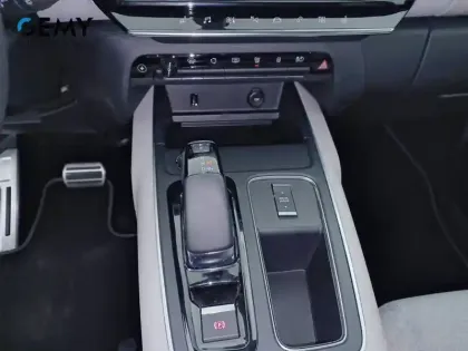 Photo 29 Citroën C5 aircross  Hybride Rechargeable 225 S&S e-EAT8