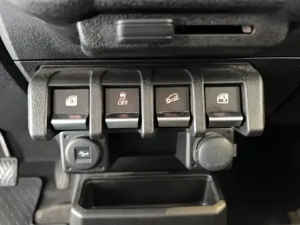 Photo 17 Suzuki Jimny  1.5 VVT 2 PLACES