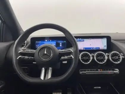 Photo 89 Mercedes GLA  250 e Hybrid EQ 8G-DCT