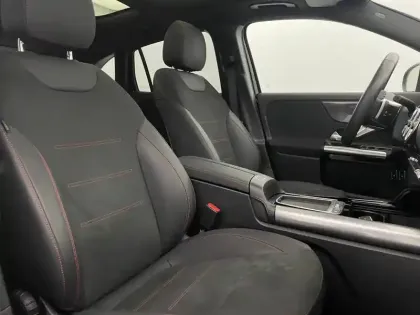 Photo 62 Mercedes GLA  250 e Hybrid EQ 8G-DCT