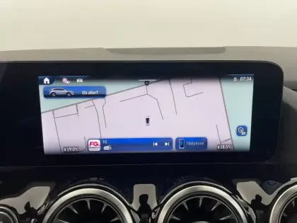 Photo 54 Mercedes GLA  250 e Hybrid EQ 8G-DCT