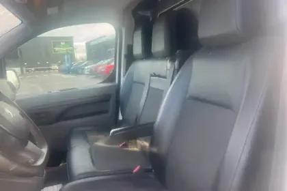 Photo 10 Peugeot Expert  FGN TOLE STANDARD BLUEHDI 150 S&S BVM6