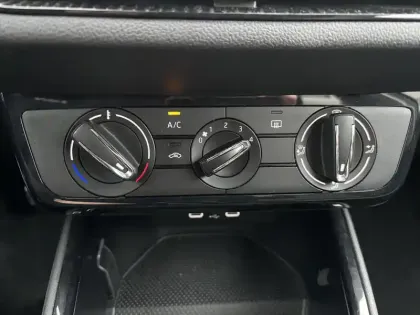 Photo 17 Skoda Fabia  1.0 TSI 95 ch EVO 2 BVM5