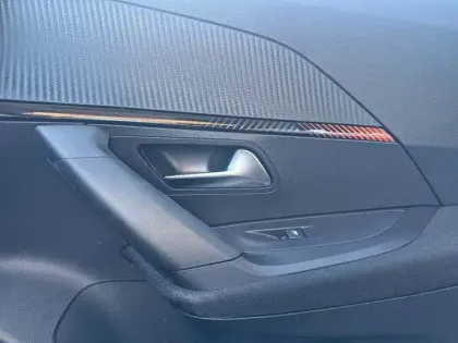 Photo 26 Peugeot 2008  Electrique 136 ch