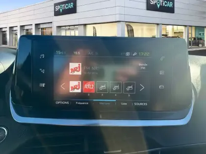 Photo 17 Peugeot 2008  Electrique 136 ch