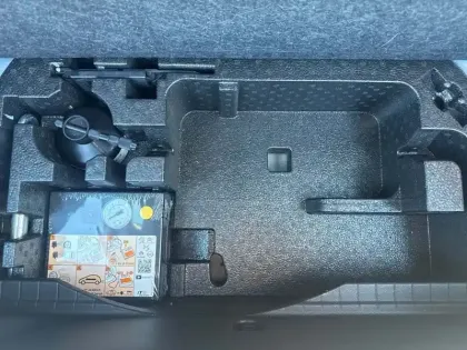 Photo 16 Peugeot 2008  Electrique 136 ch